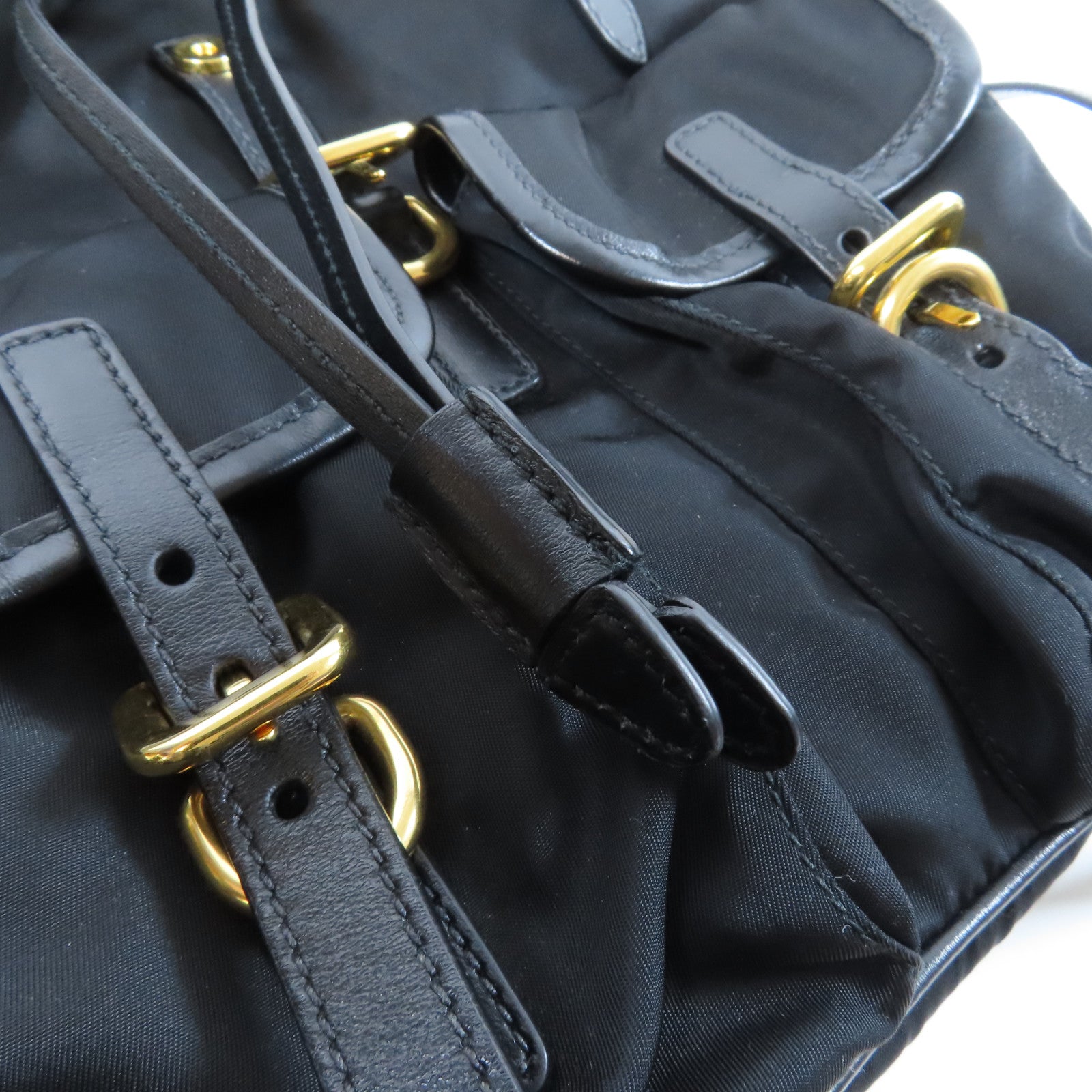 PRADA 尼龍Rucksack金扣背包黑色