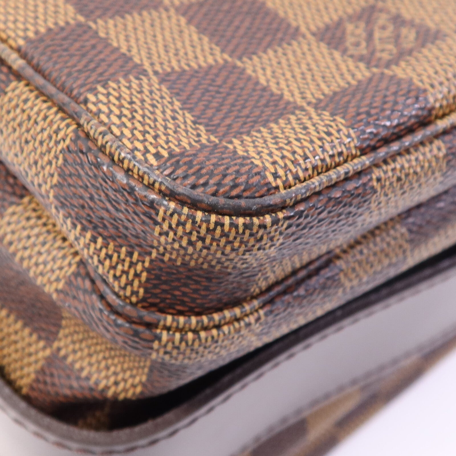 LOUIS VUITTON Damier Naviglio金扣肩背袋