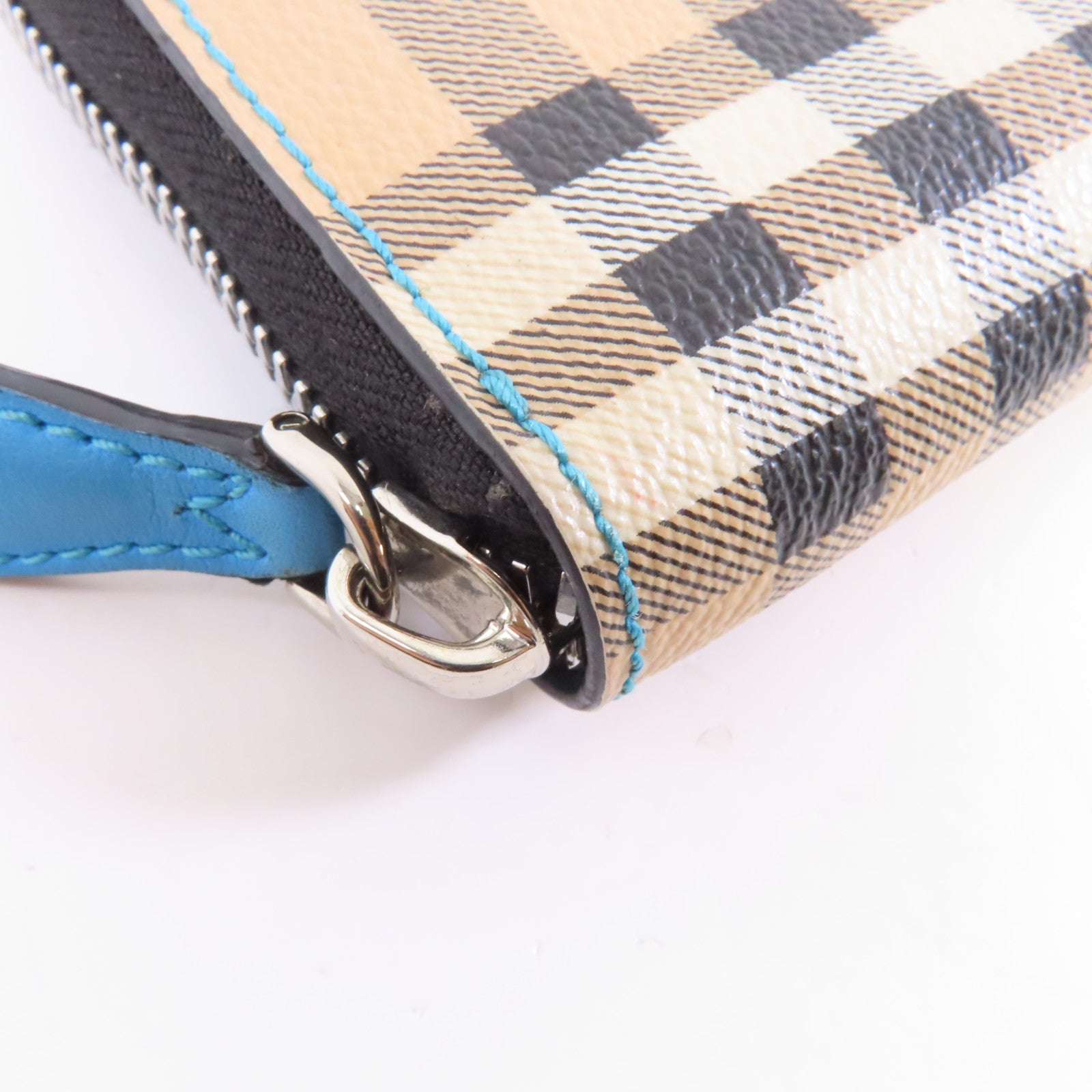 BURBERRY 塗層帆布Zipped Long Wallet銀扣長錢包米色/淺藍色