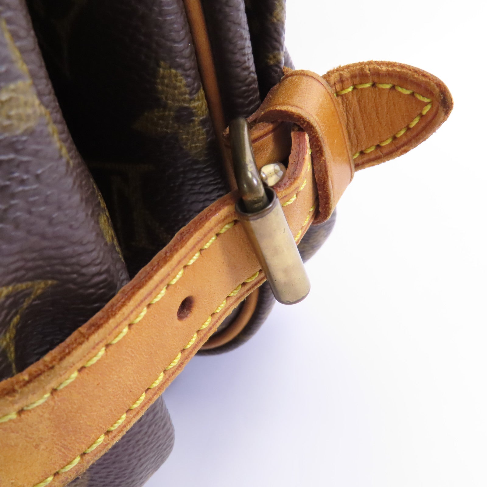 LOUIS VUITTON 【激減優惠】Monogram Saumur 30金扣肩背袋