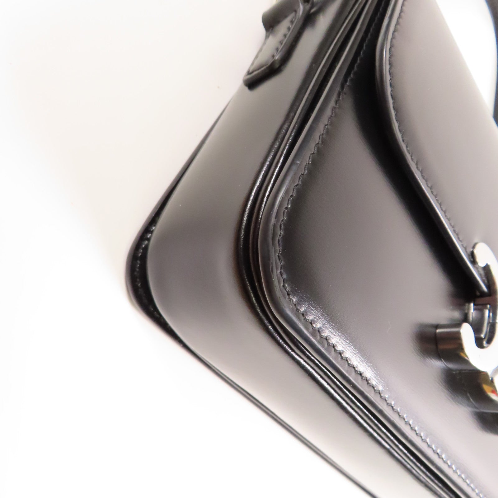 CELINE 牛皮皮革Teen Triomphe Bag銀扣肩背袋