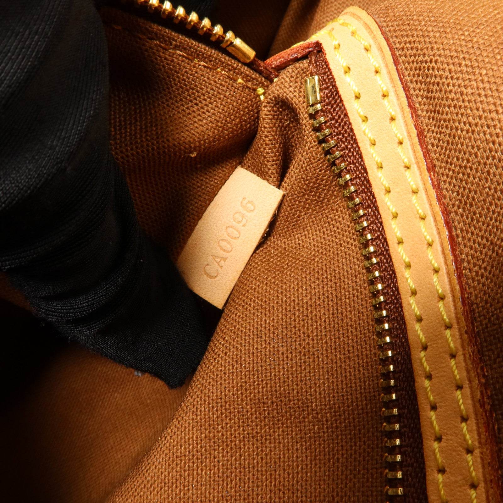 LOUIS VUITTON Monogram Batignolles Horizontal金扣肩背袋