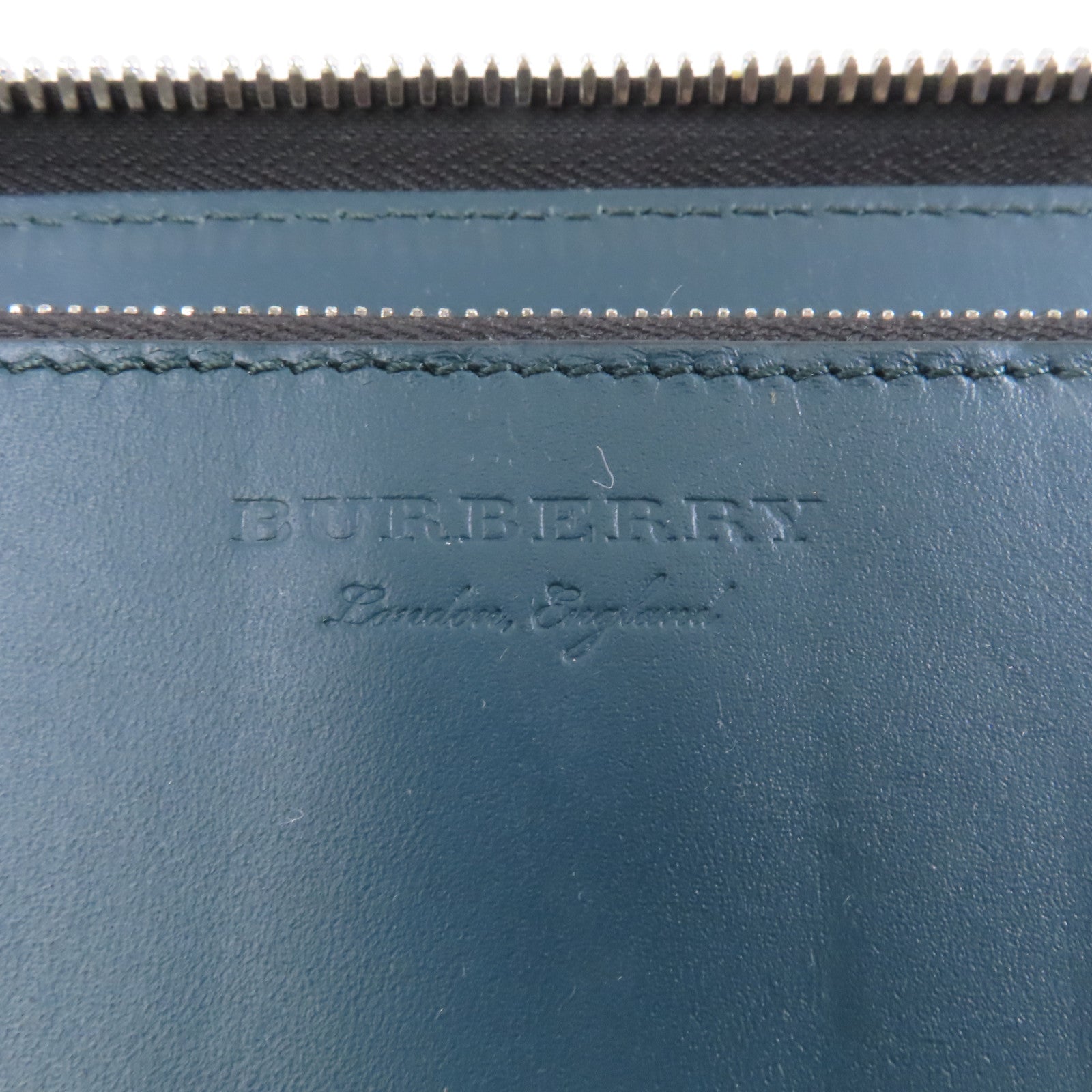 BURBERRY 塗層帆布Zipped Long Wallet銀扣長錢包米色/淺藍色