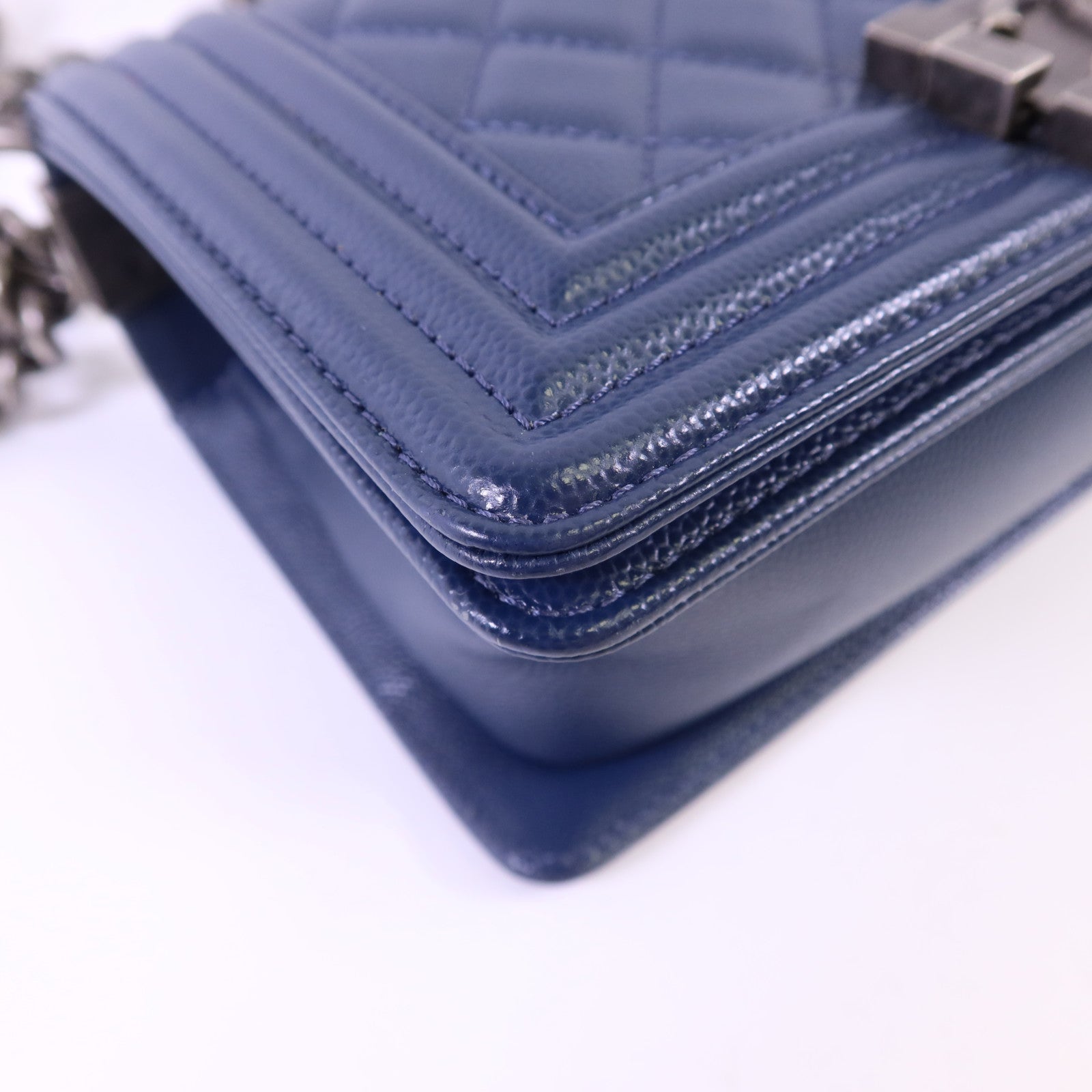 CHANEL 牛皮皮革Chanel Boy Small鏈帶肩背袋