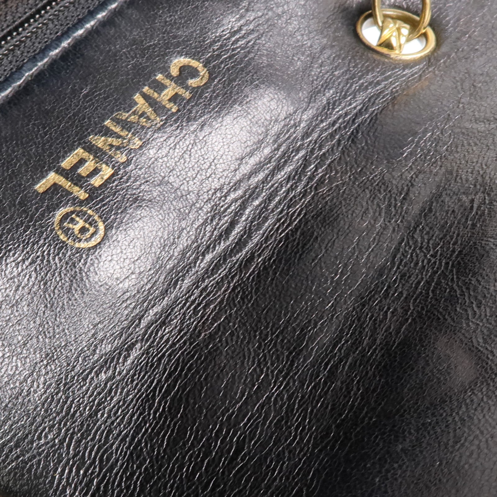 CHANEL 漆皮皮革Vintage Chain Sholder Bag金扣鏈帶肩背袋