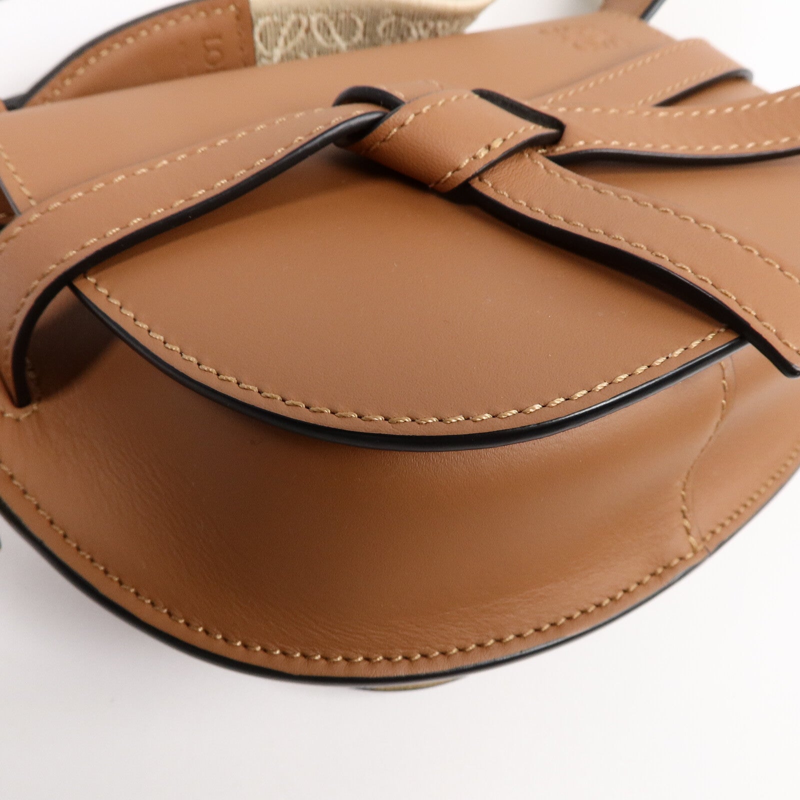 LOEWE 牛皮皮革Mini Gate肩背袋