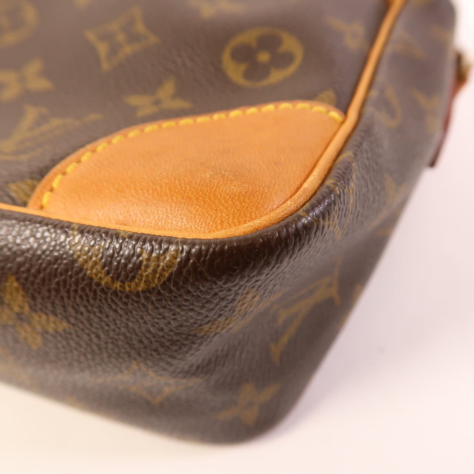 LOUIS VUITTON Monogram Trocadero 30金扣肩背袋