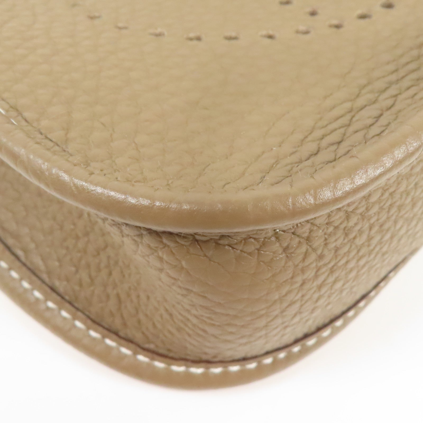 HERMES Clemence皮革Evelyne TPM金扣肩背袋Etoupe