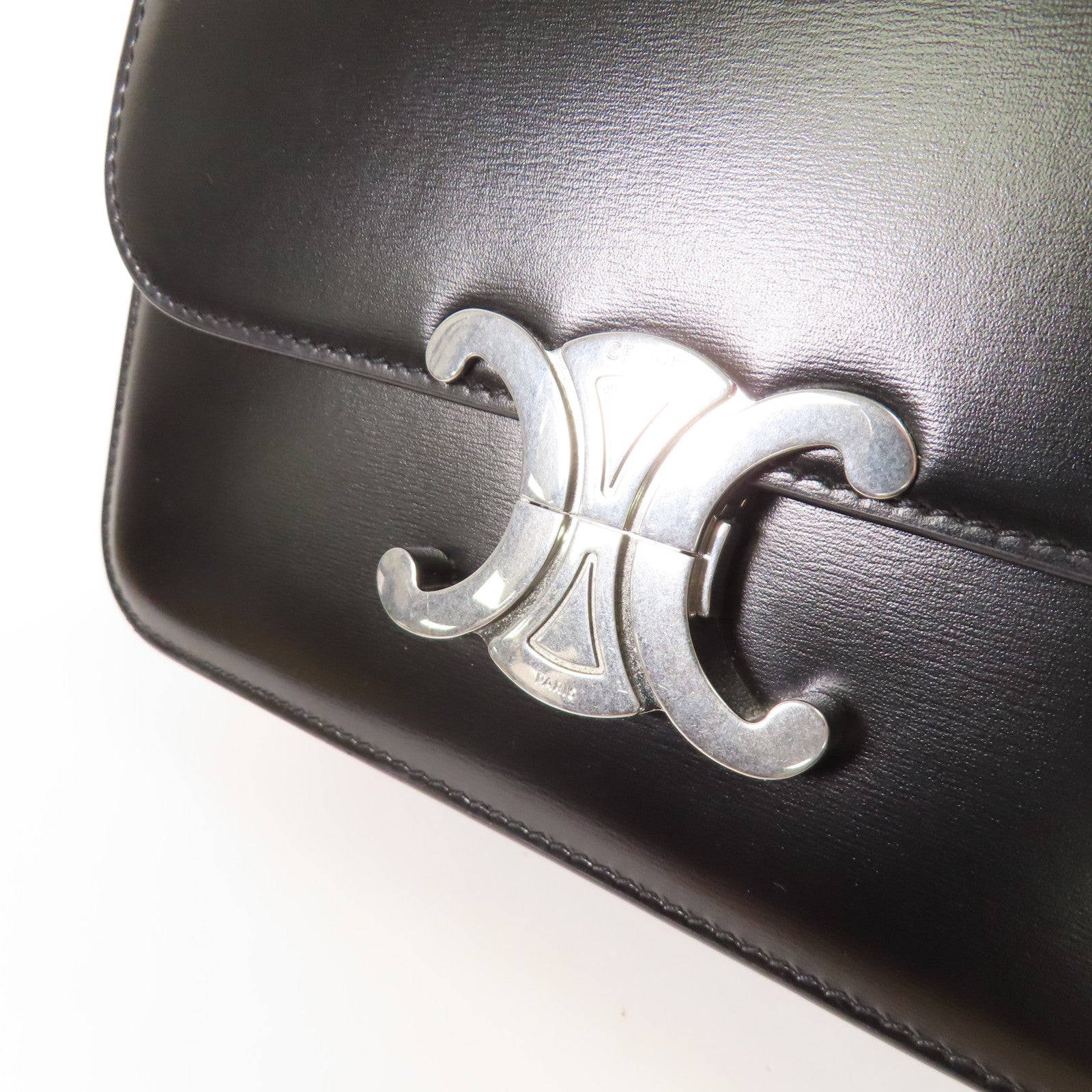 CELINE 牛皮皮革Teen Triomphe Bag銀扣肩背袋