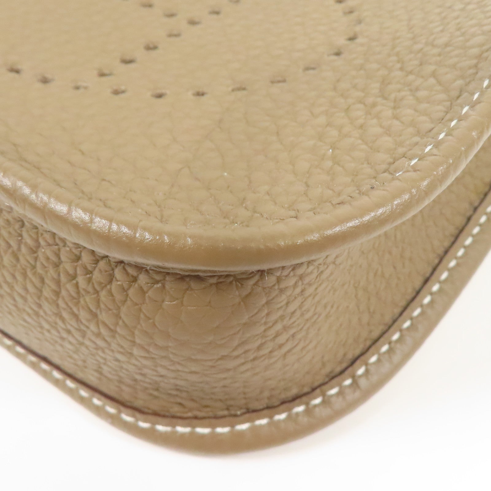HERMES Clemence皮革Evelyne TPM金扣肩背袋Etoupe