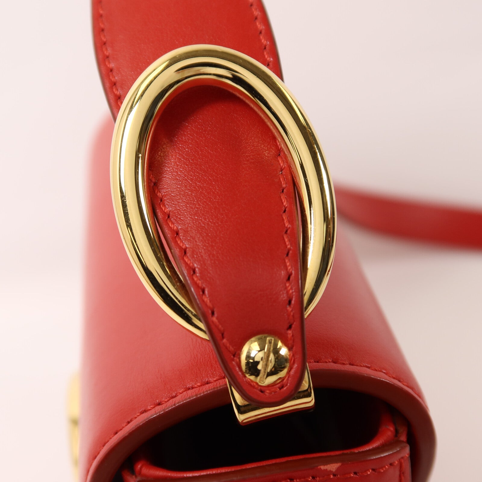 Chloe 牛皮皮革Mini C Bag金扣手挽肩背兩用袋