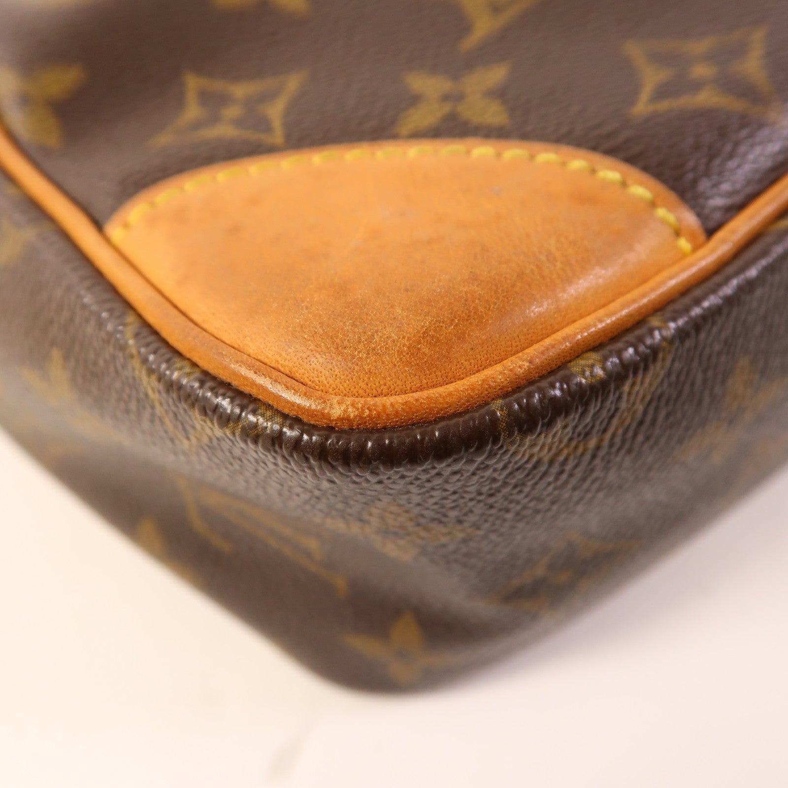 LOUIS VUITTON Monogram Trocadero 30金扣肩背袋