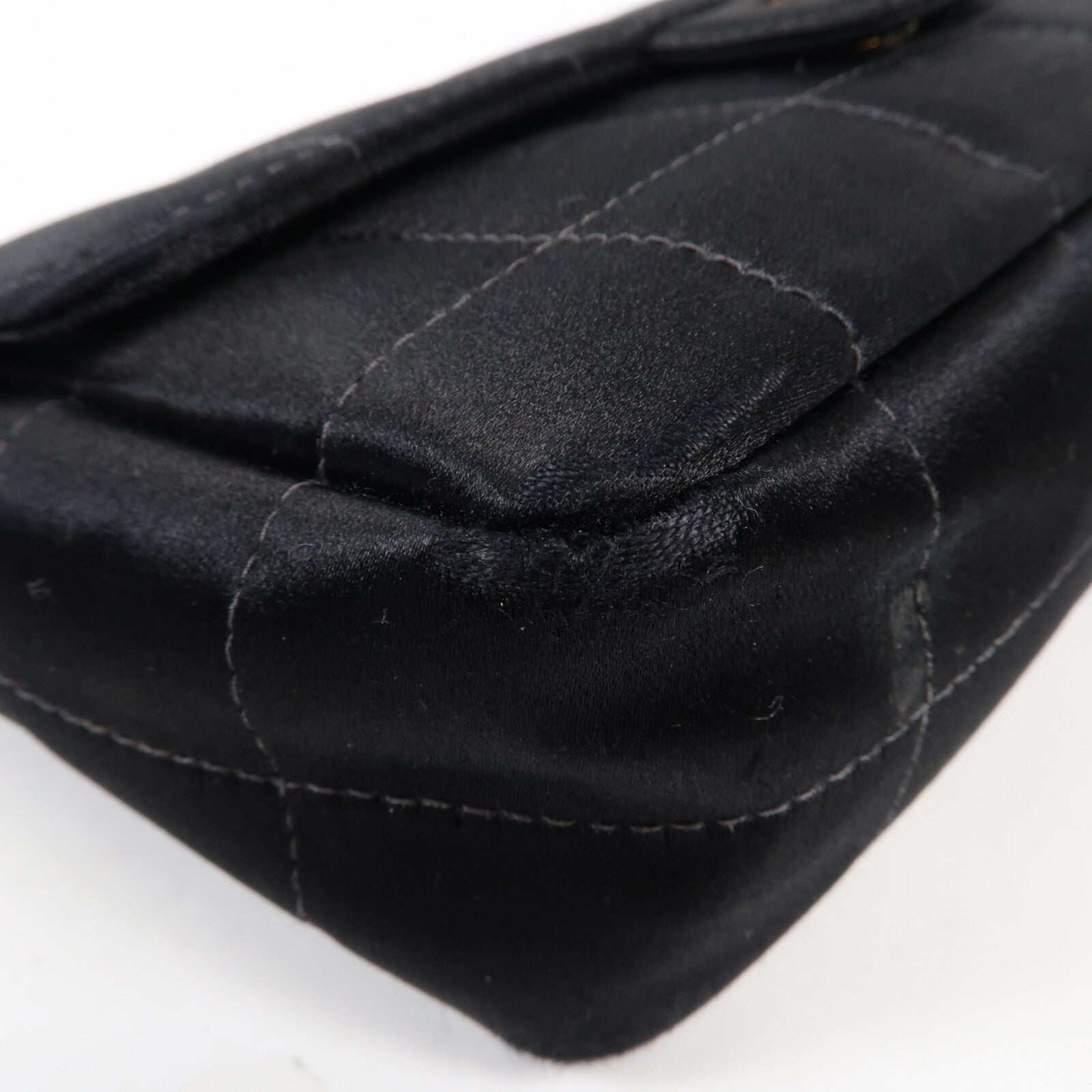 CHANEL 帆布Chain Shoulder金扣鏈帶肩背袋