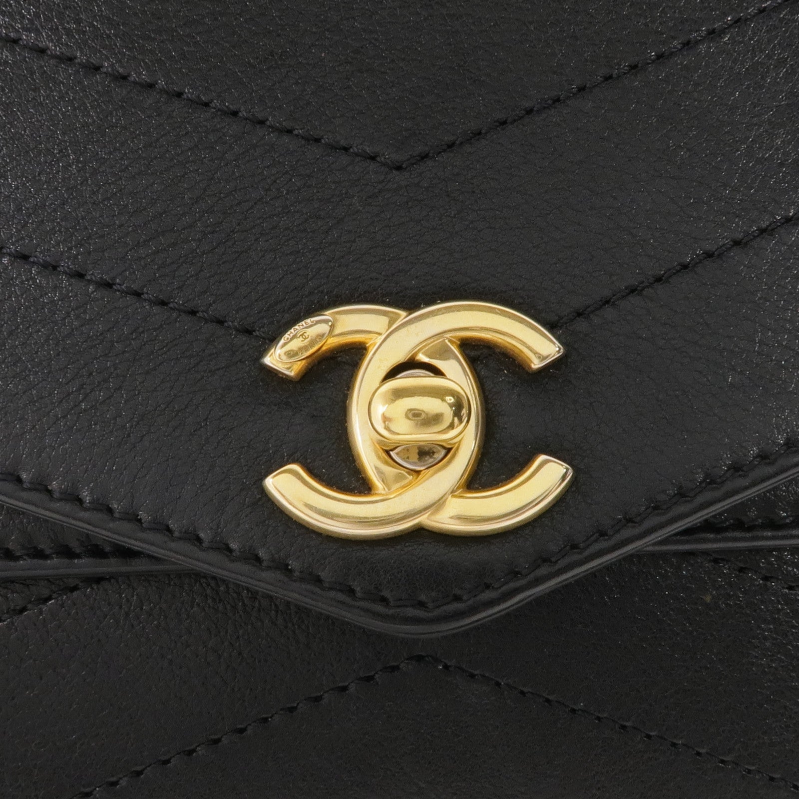 CHANEL 牛皮皮革Chain Shoulder Bag金扣鏈帶肩背袋