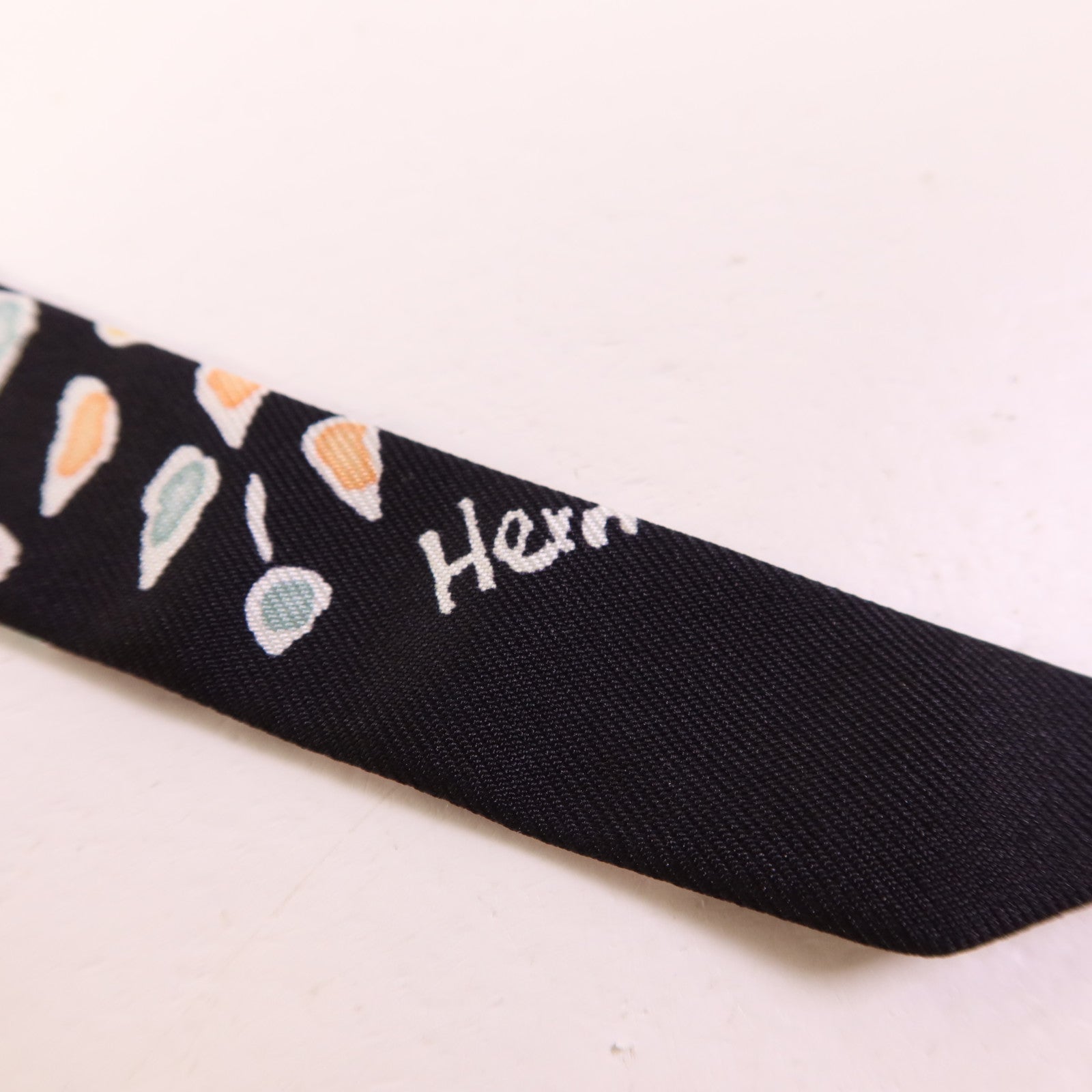 HERMES 絲質Twilly Doll絲巾