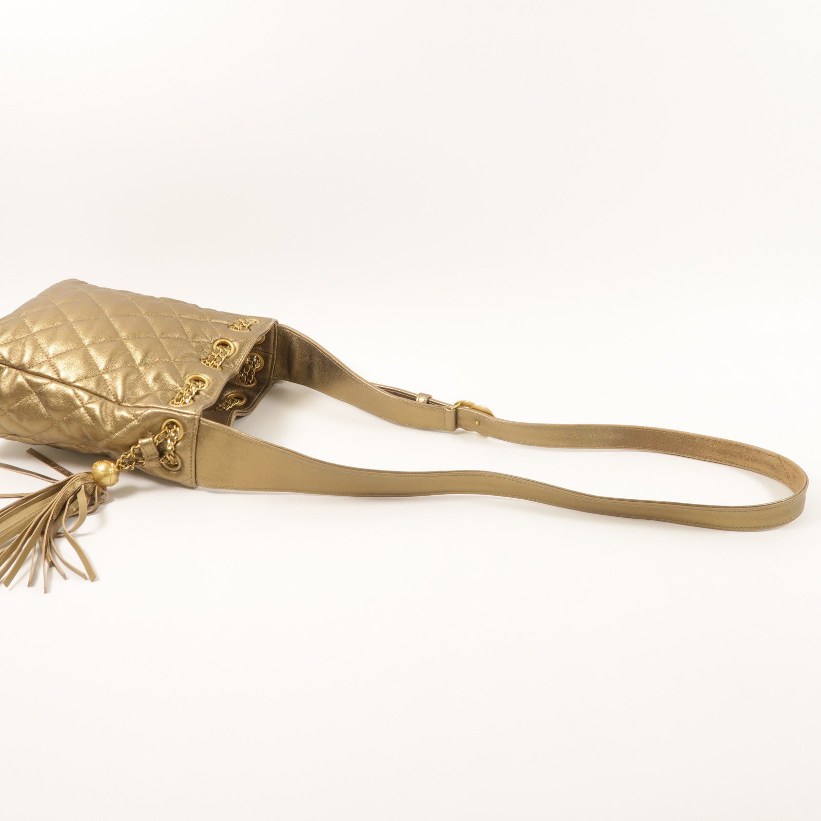 CHANEL 羊皮皮革Drawstring Bag金扣肩背袋