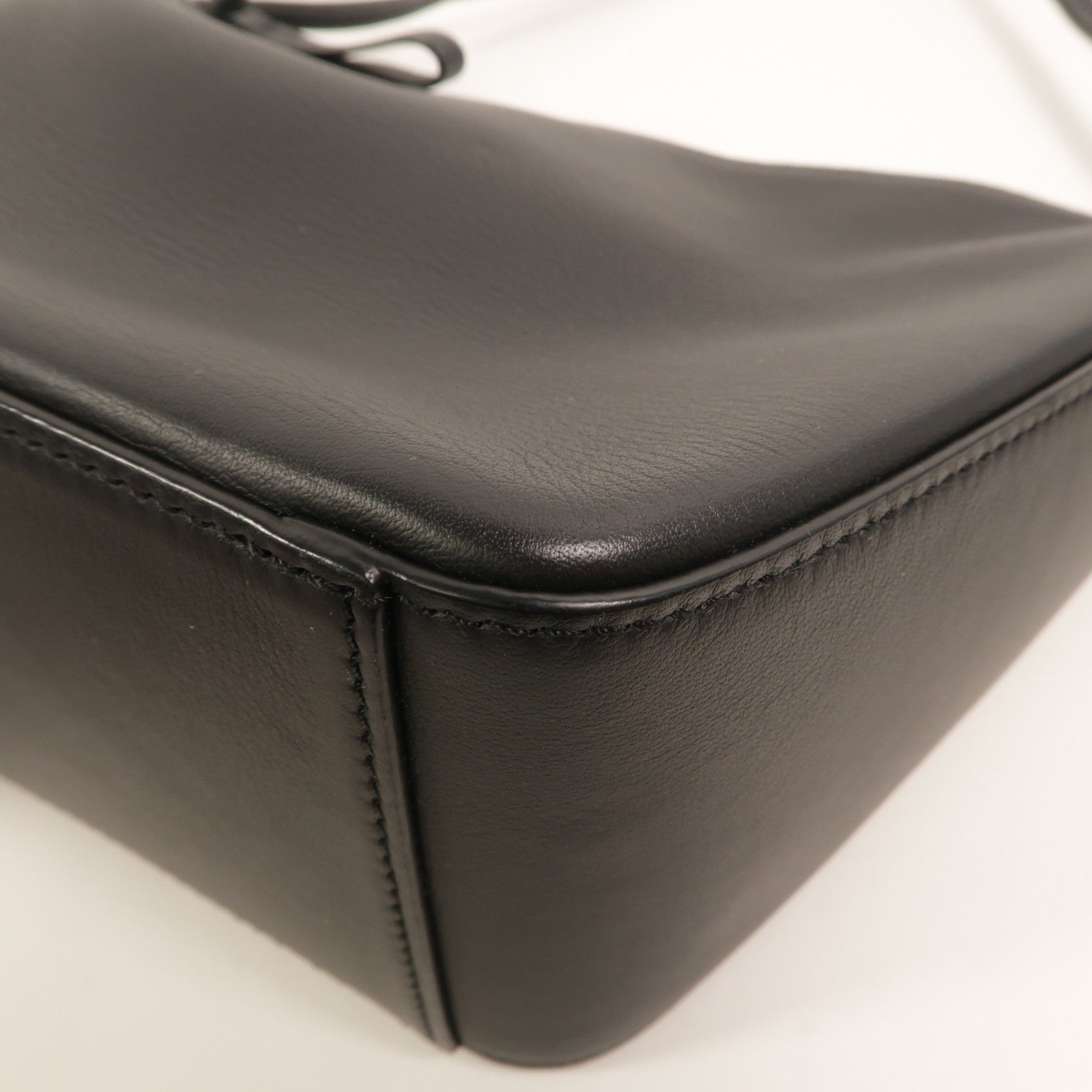 LOEWE 牛皮皮革Mini Hammock Hobo手挽肩背兩用袋