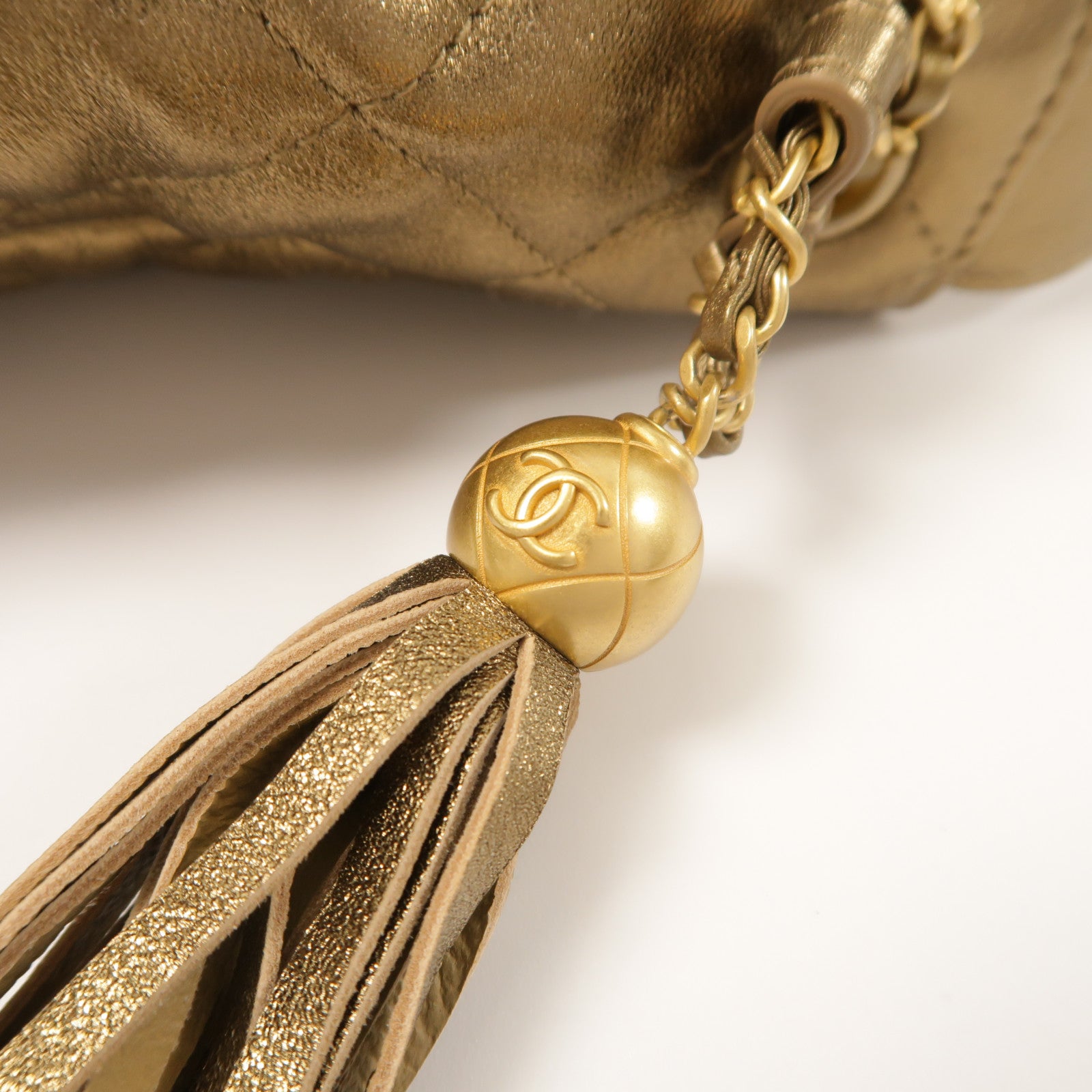 CHANEL 羊皮皮革Drawstring Bag金扣肩背袋