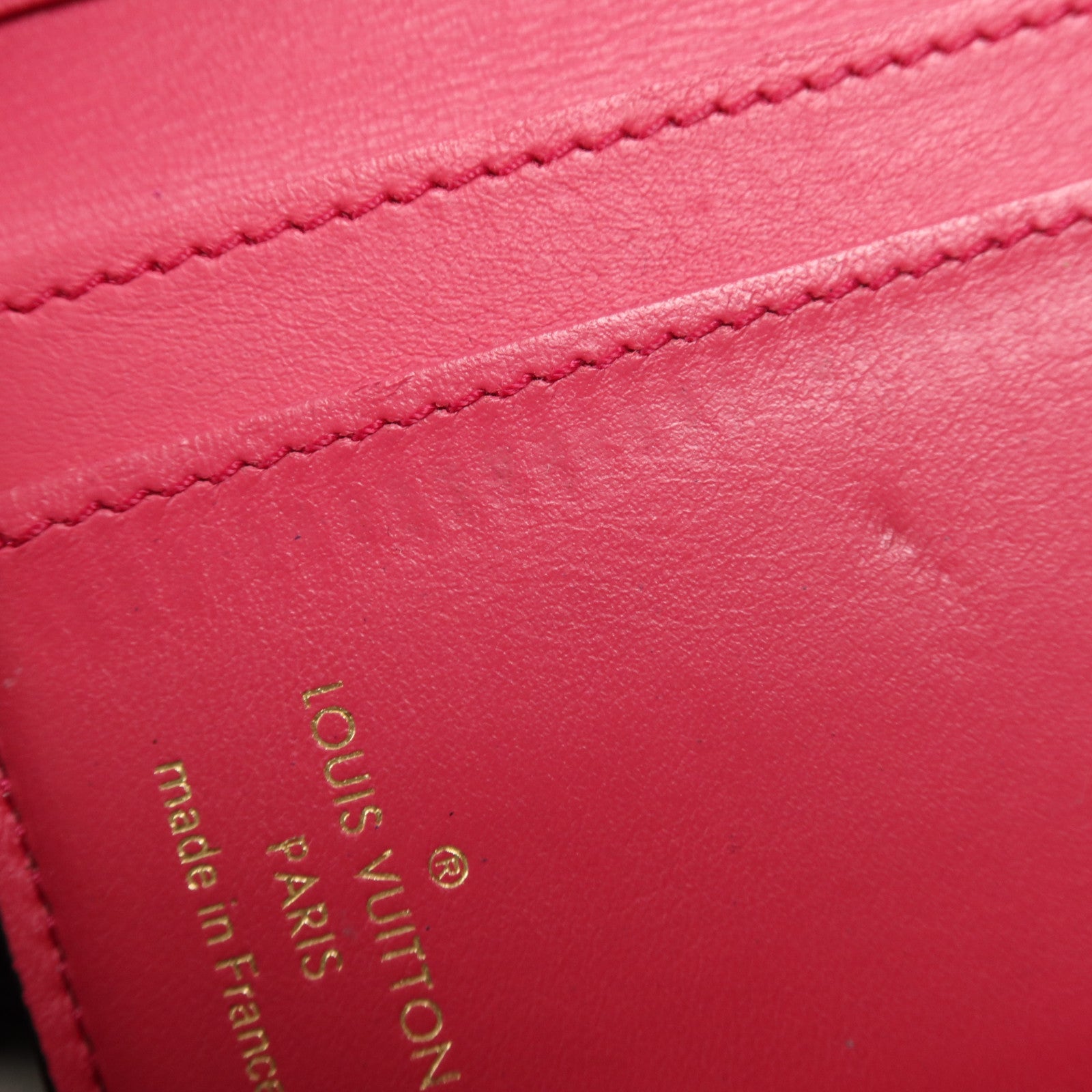 LOUIS VUITTON Taurillon皮革Capucines XS Wallet金扣短錢包