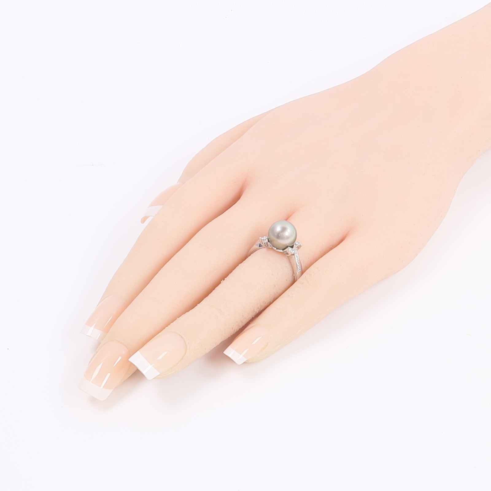 JEWELRY 18K白金Pearl Diamond Ring珍珠/鑽石戒指