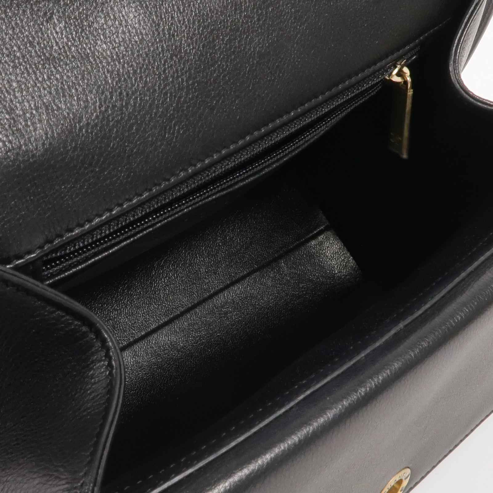 CHANEL 牛皮皮革Chain Shoulder Bag金扣鏈帶肩背袋