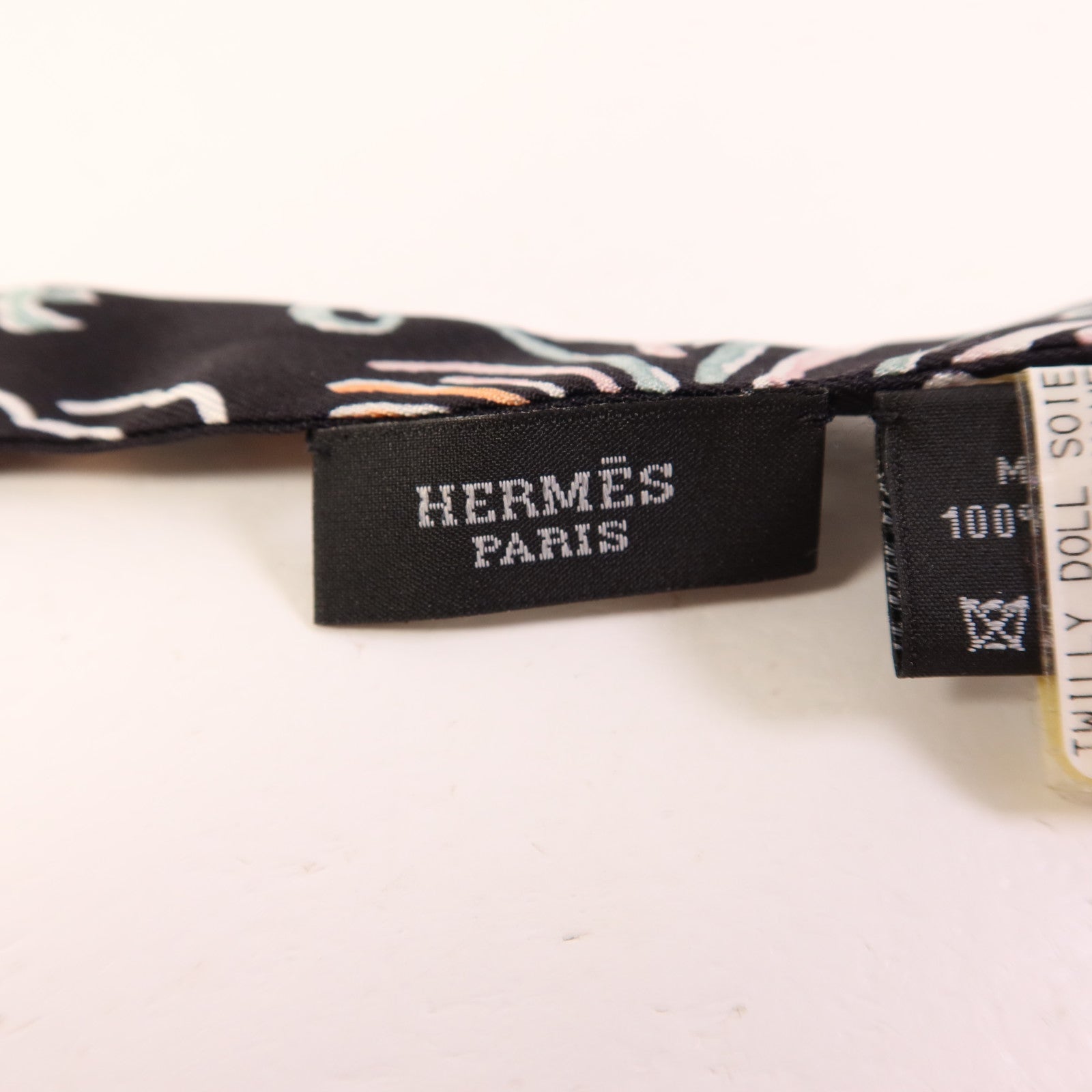 HERMES 絲質Twilly Doll絲巾