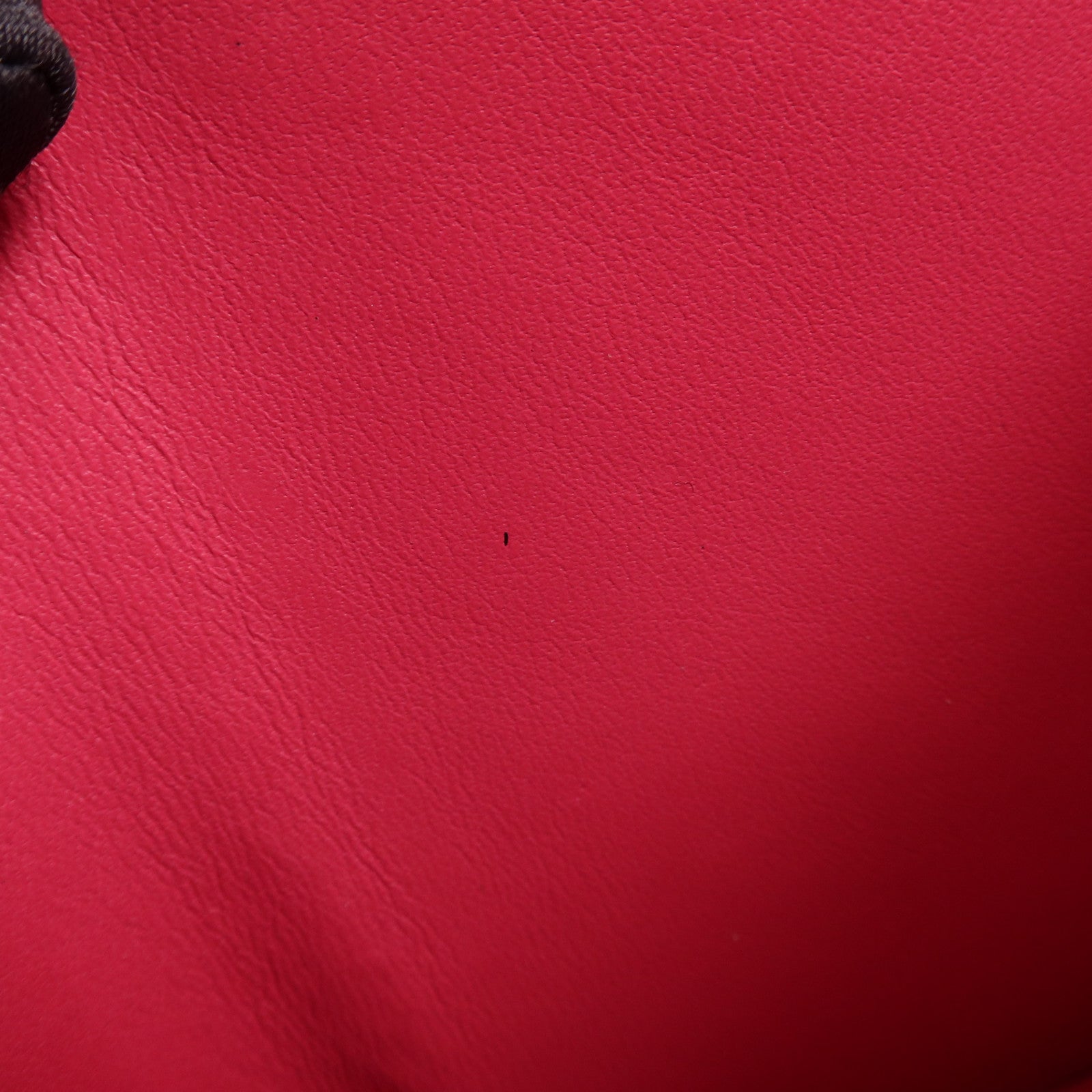 LOUIS VUITTON Taurillon皮革Capucines XS Wallet金扣短錢包