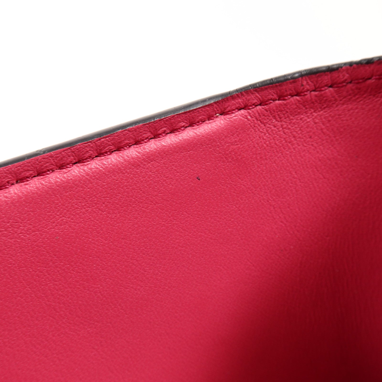 LOUIS VUITTON Taurillon皮革Capucines XS Wallet金扣短錢包