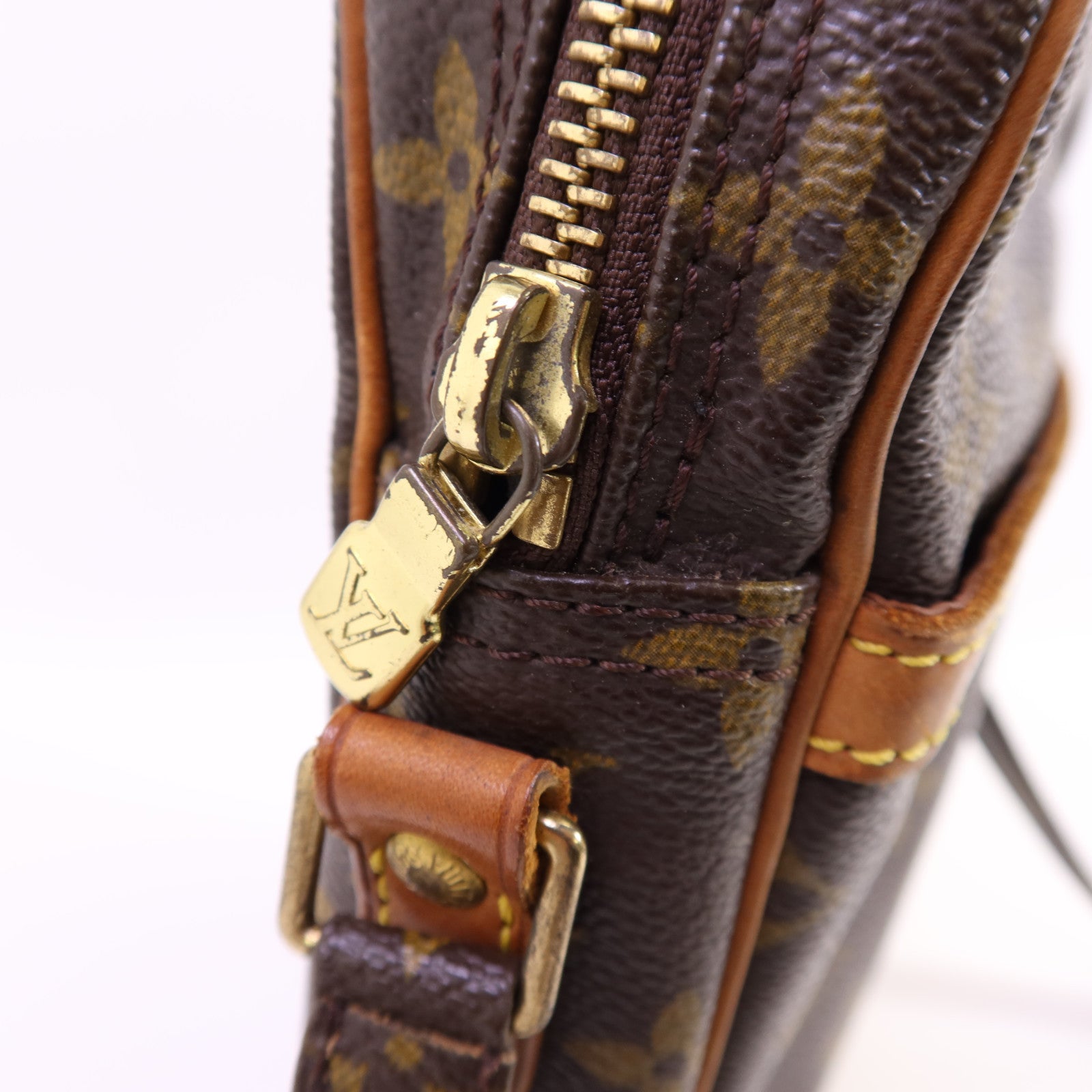 LOUIS VUITTON 【激減優惠】Monogram Danube金扣肩背袋