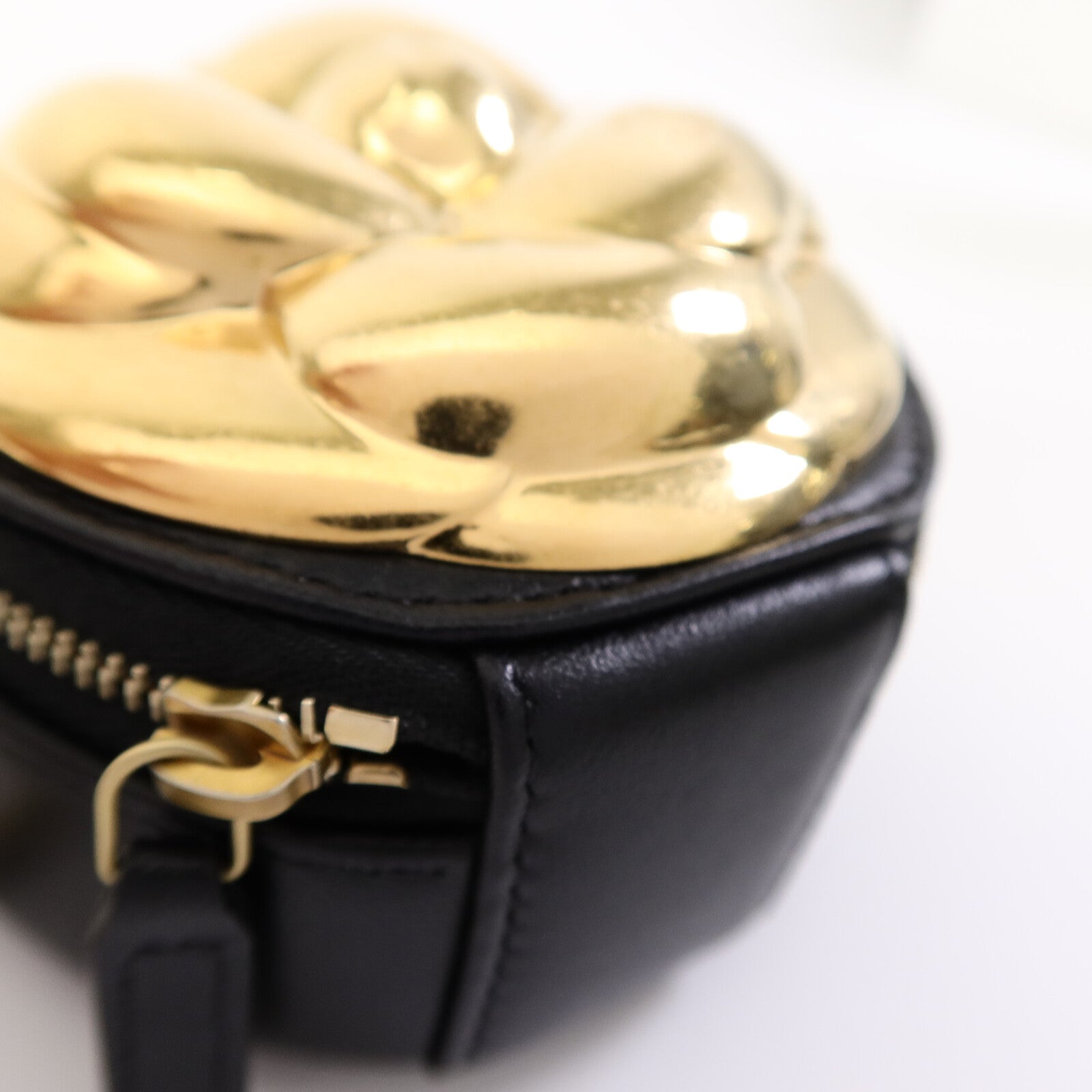 CHANEL 羊皮皮革Gold Camellia Bag鏈帶肩背袋