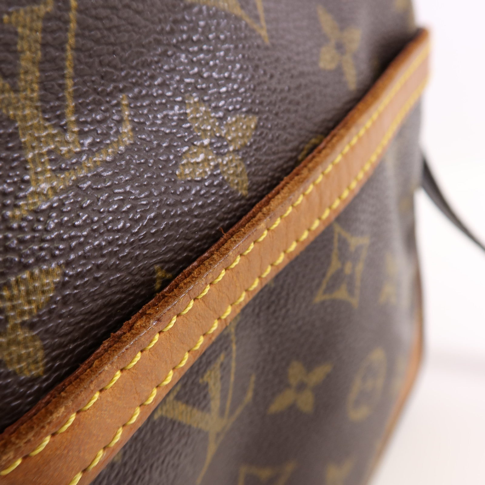 LOUIS VUITTON 【激減優惠】Monogram Danube金扣肩背袋