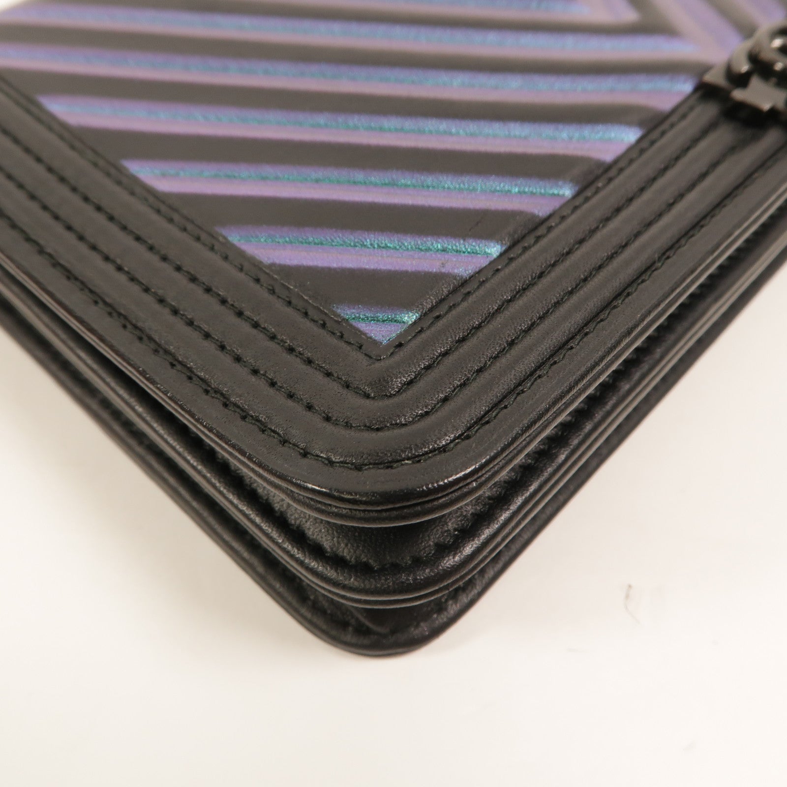 CHANEL 牛皮皮革WOC Wallet On Chain鏈帶肩背袋