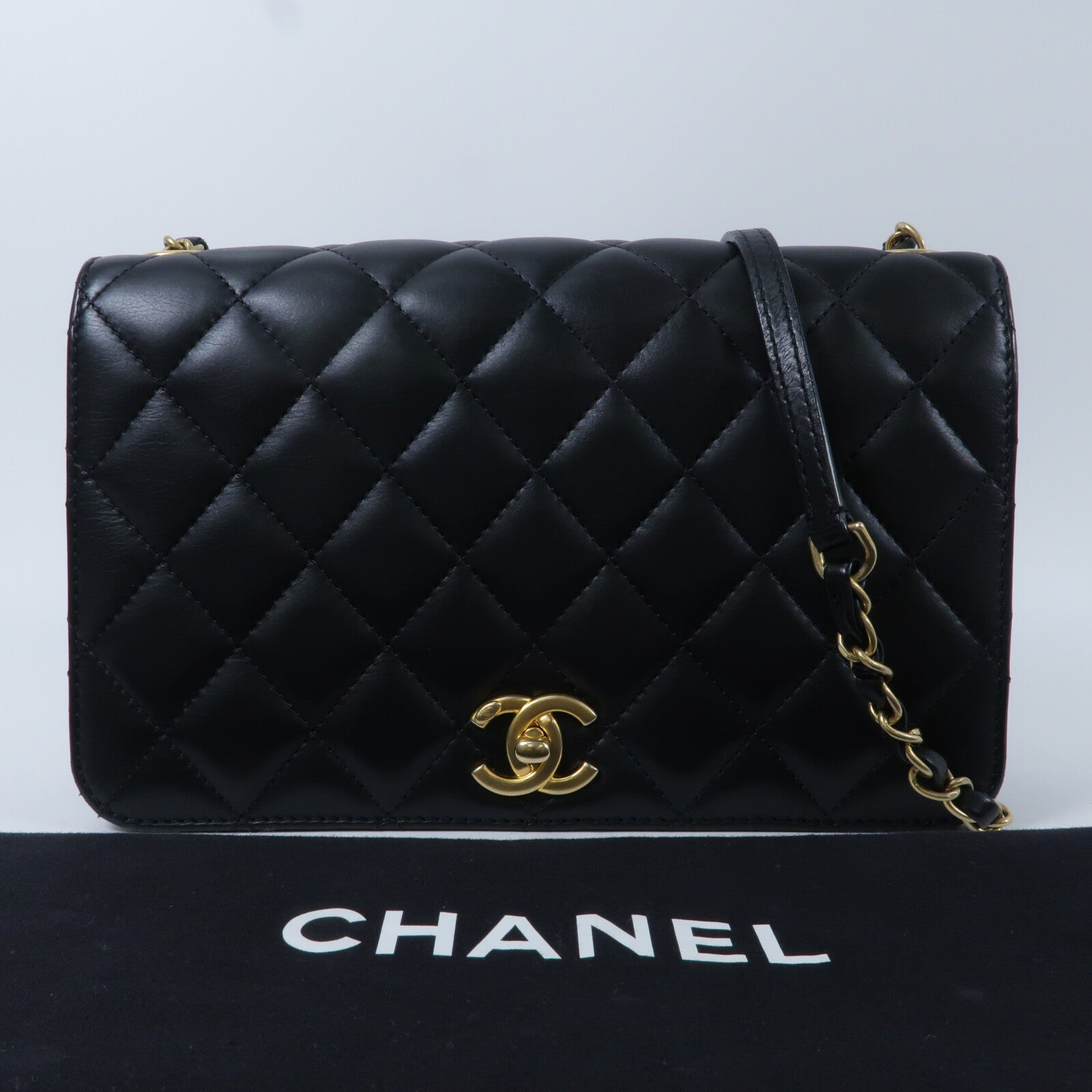 CHANEL 牛皮皮革Chain Shoulder Bag鏈帶肩背袋