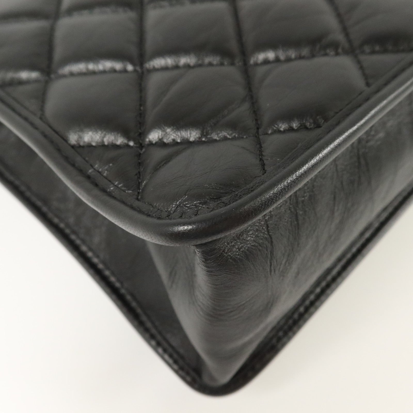 CHANEL 羊皮皮革Graphic Catch金扣鏈帶肩背袋