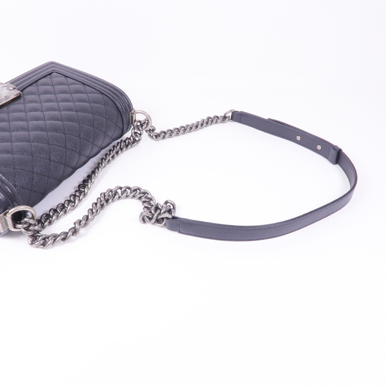 CHANEL 牛皮皮革Boy 25銀扣鏈帶肩背袋