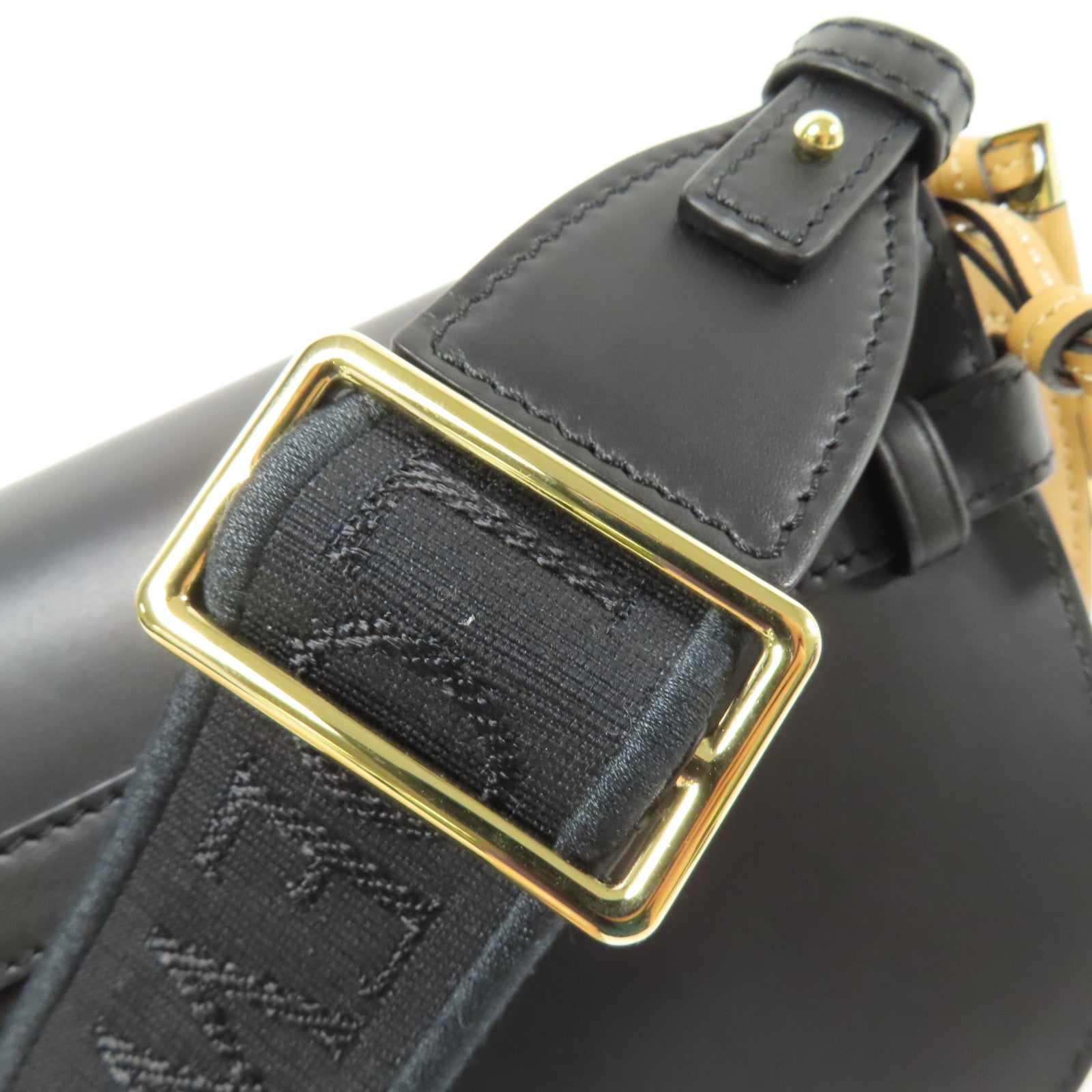 LOEWE 牛皮皮革Mini Gate金扣肩背袋