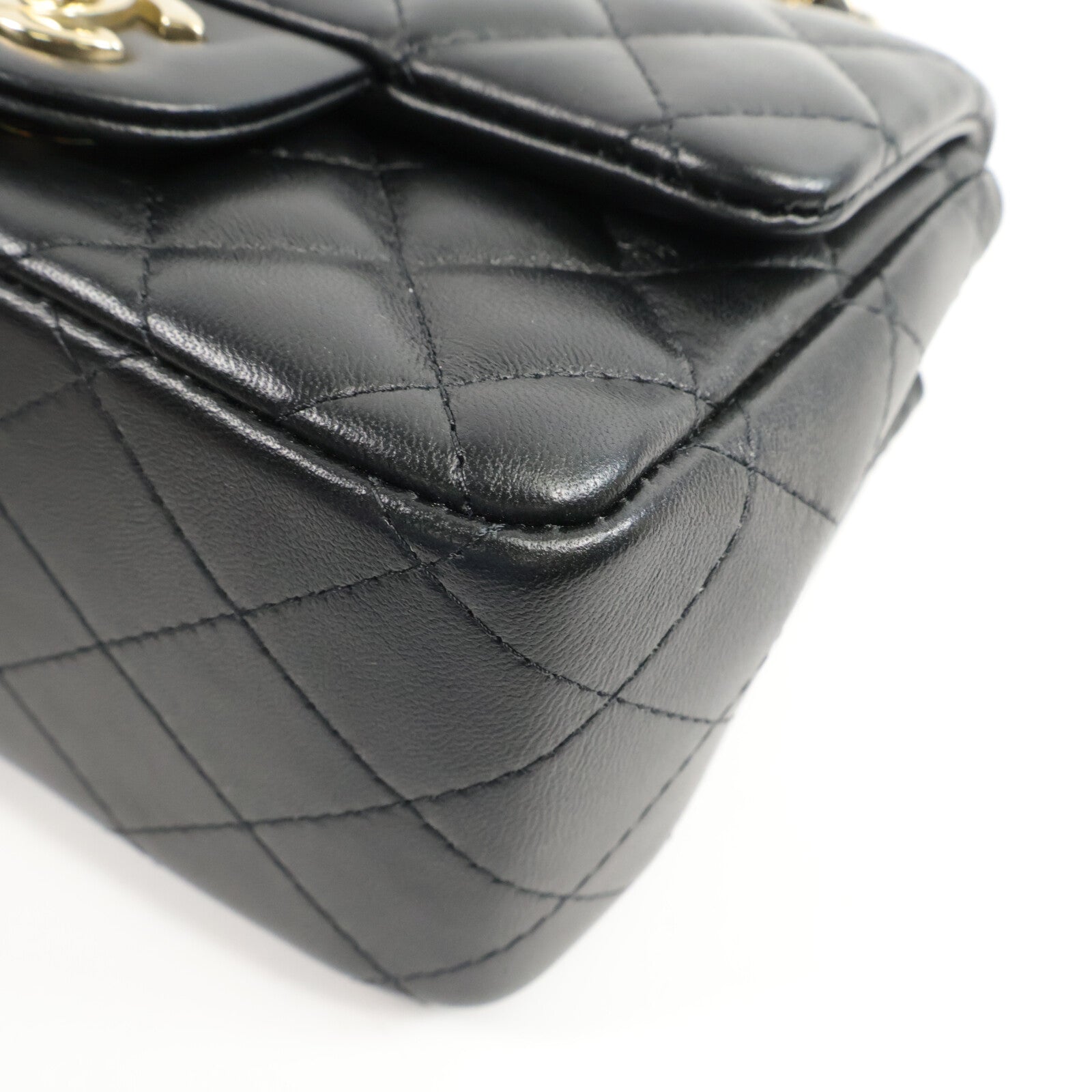 CHANEL 羊皮皮革Mini Classic 17鏈帶肩背袋