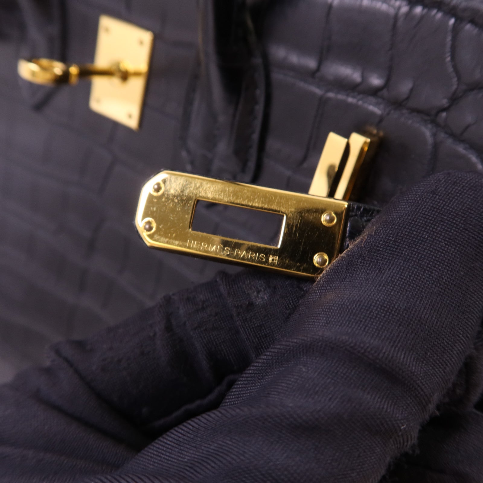HERMES Alligator Mat皮革Birkin 25金扣手挽袋Noir