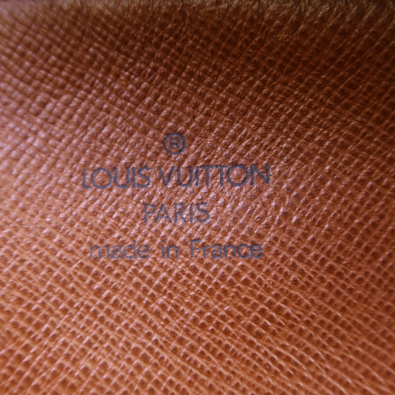 LOUIS VUITTON 【激減優惠】Monogram Danube金扣肩背袋