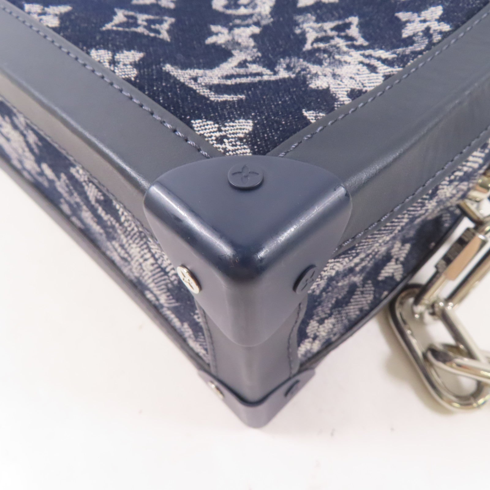 LOUIS VUITTON Monogram Tapestr Soft Trunk銀扣肩背袋藍色
