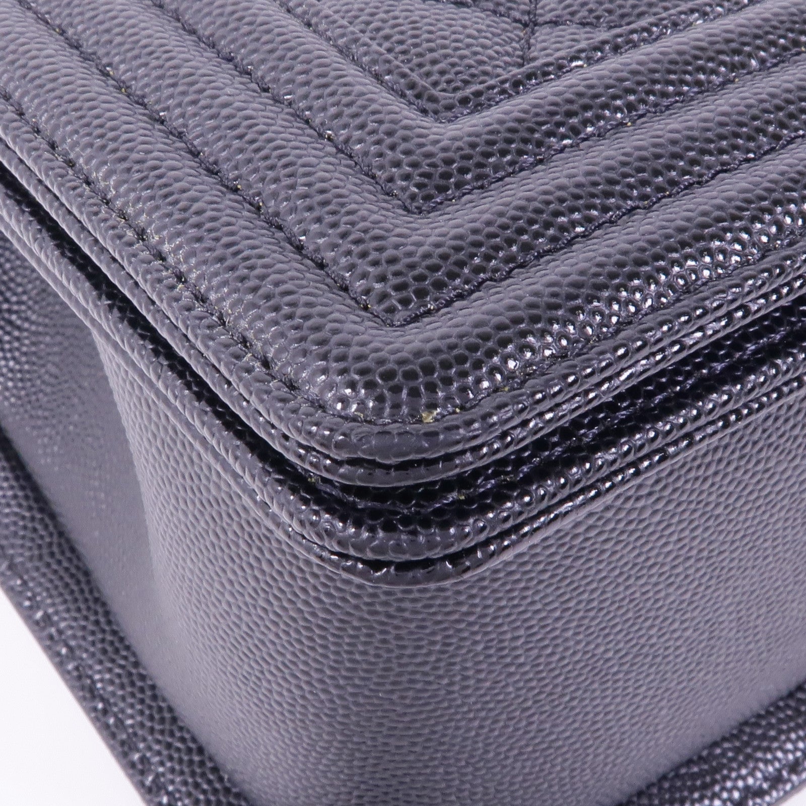 CHANEL 牛皮皮革Boy 25銀扣鏈帶肩背袋