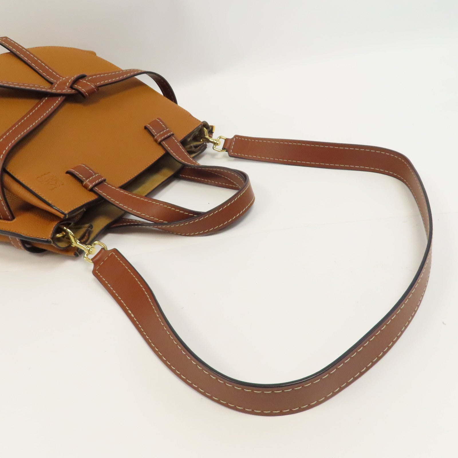 LOEWE 牛皮皮革Gate Top Handle金扣手挽肩背兩用袋啡色