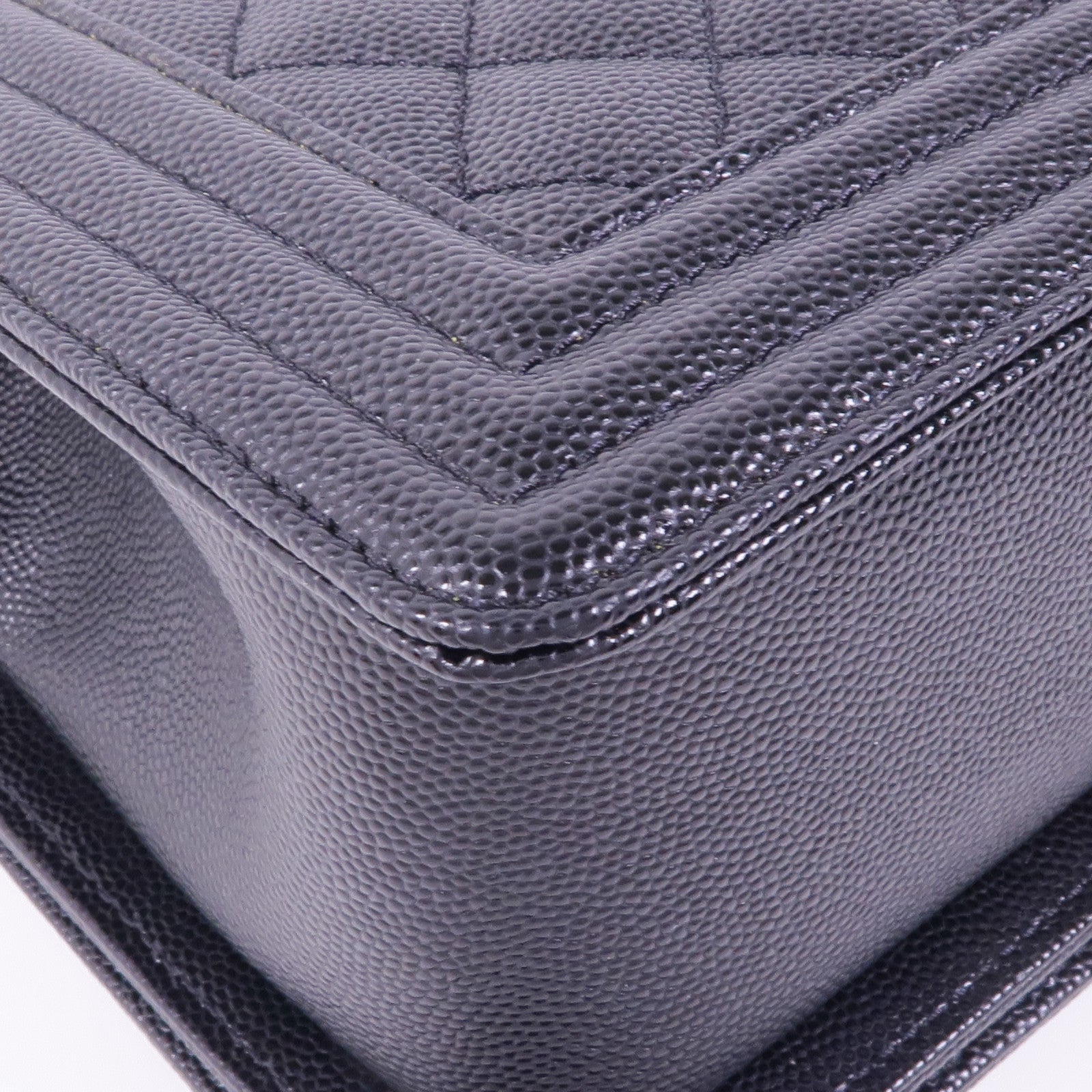 CHANEL 牛皮皮革Boy 25銀扣鏈帶肩背袋