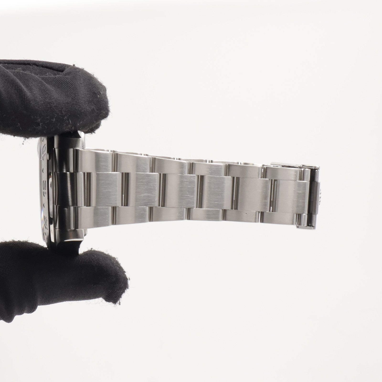 ROLEX Explorer II 216570