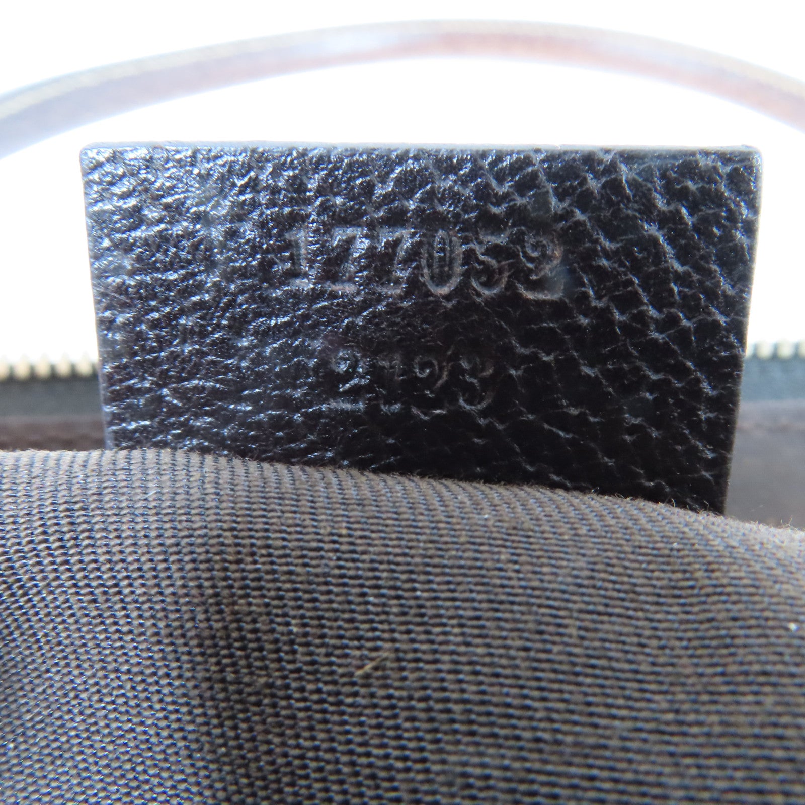 GUCCI 帆布Shoulder Bag金扣肩背袋啡色