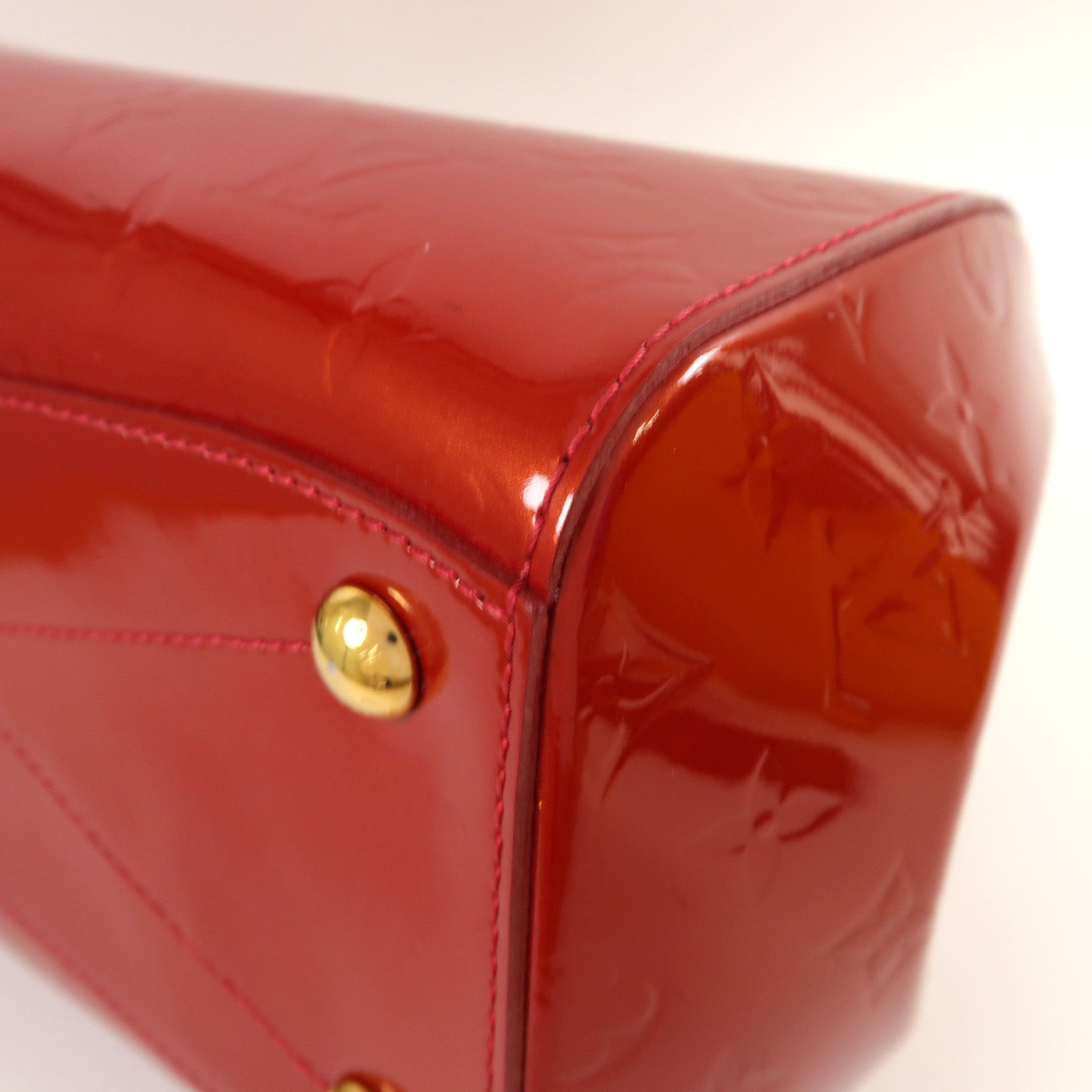 LOUIS VUITTON **【激減優惠】Monogram Vernis Montana金扣手挽袋紅色