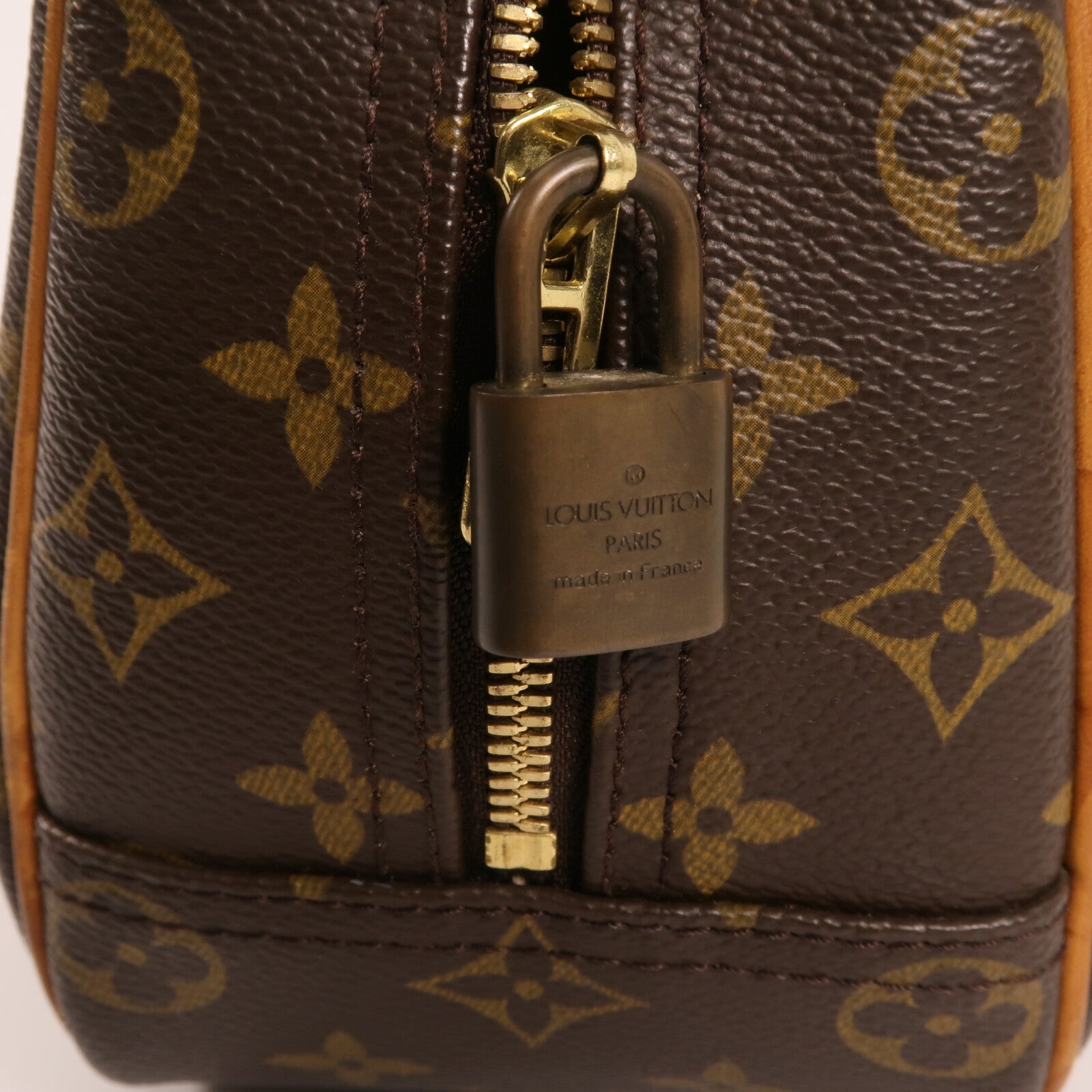 LOUIS VUITTON Monogram Trouville金扣手挽袋