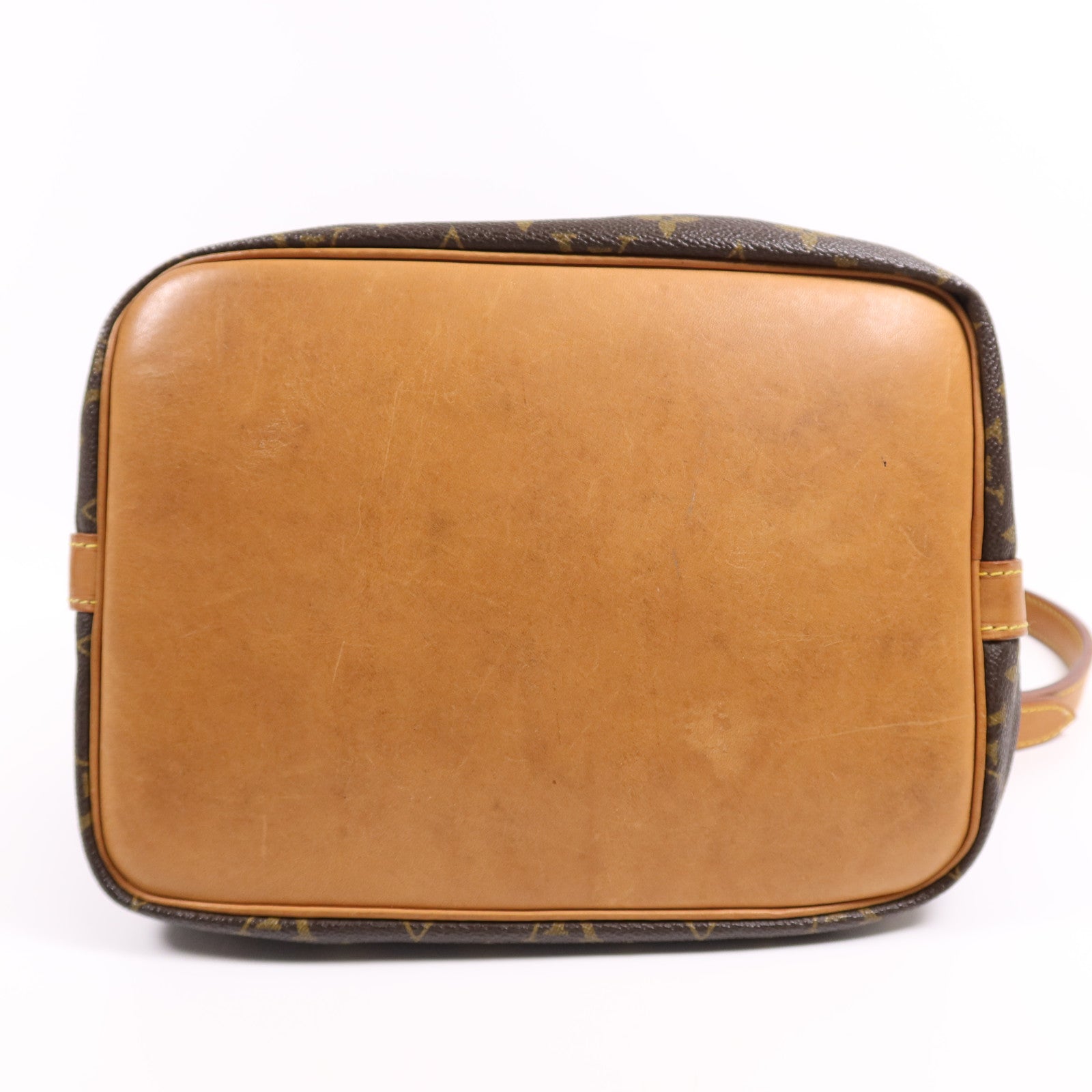 LOUIS VUITTON Monogram Petit Noe金扣肩背袋