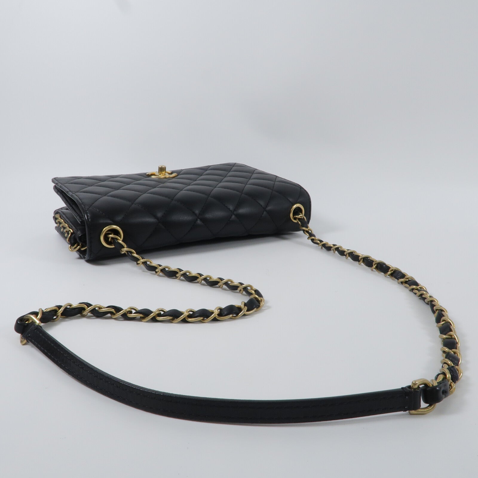CHANEL 牛皮皮革Chain Shoulder Bag鏈帶肩背袋