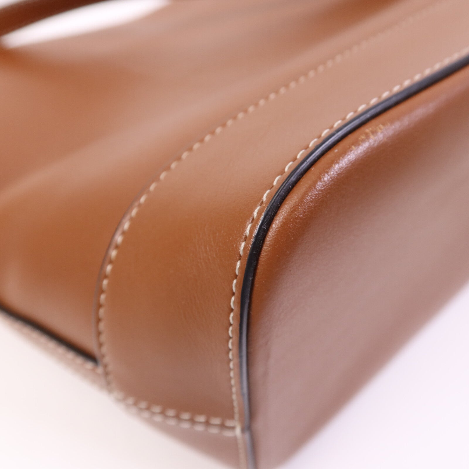 CELINE 【激減優惠】牛皮皮革Small Basket金扣肩背袋